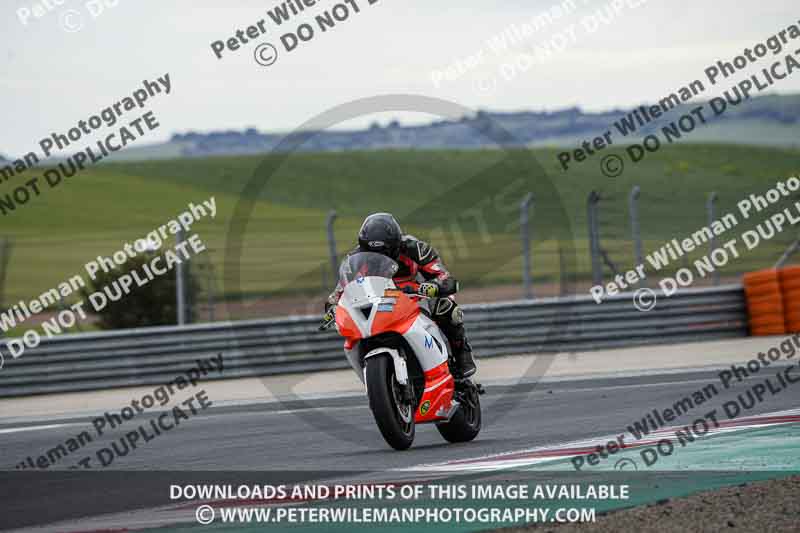 cadwell no limits trackday;cadwell park;cadwell park photographs;cadwell trackday photographs;enduro digital images;event digital images;eventdigitalimages;navarra;no limits trackdays;peter wileman photography;racing digital images;trackday digital images;trackday photos